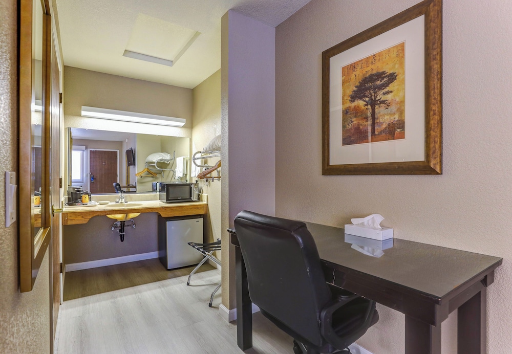 Rodeway Inn Jackson - Martell 9/57