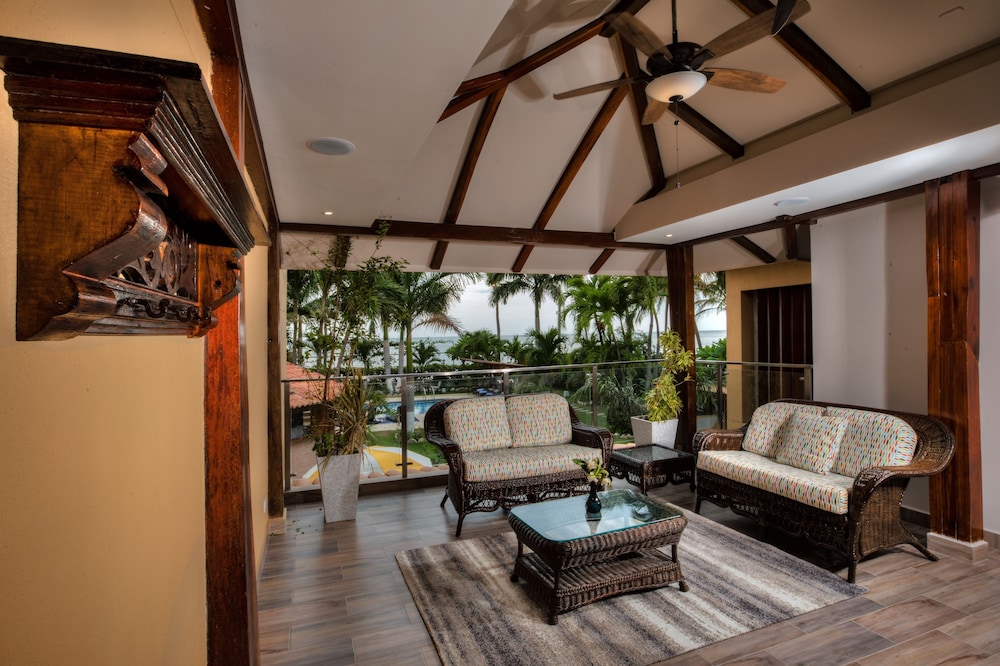 Casa Verano Beach Hotel - Adults Only 24/50