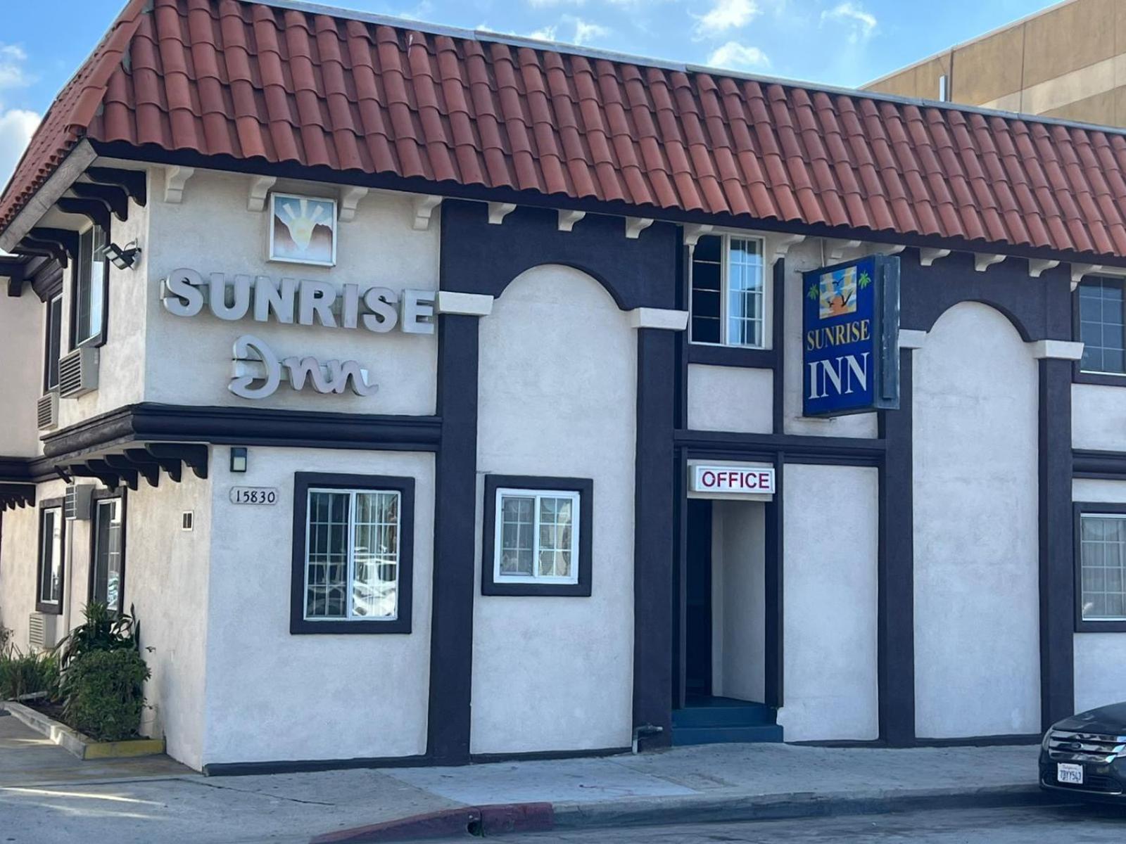 Sunrise Inn Gardena 5/27