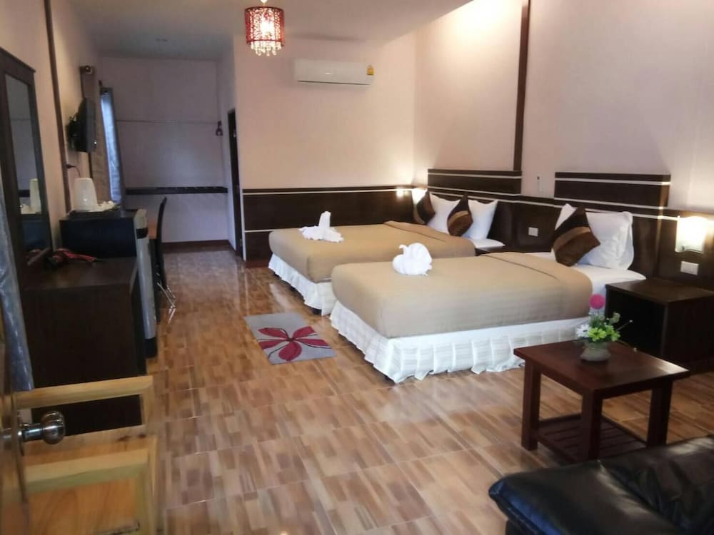 Banana Place Resort 17/45