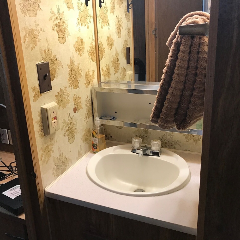 Grandview Cabins & RV Resort 49/50