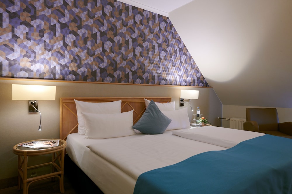 Comfort, King Bed