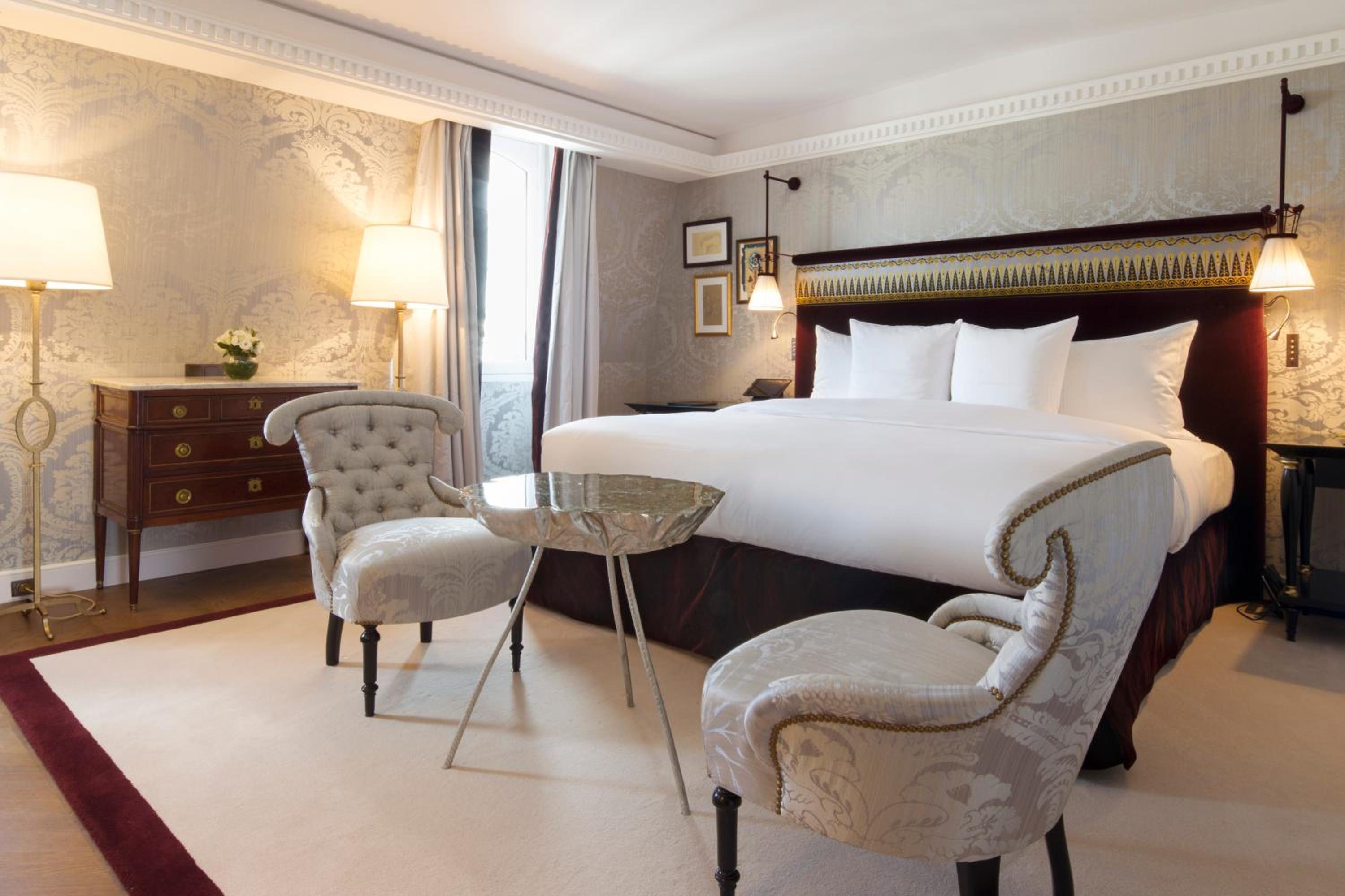 Prestige, Suite, King Bed, Sofa