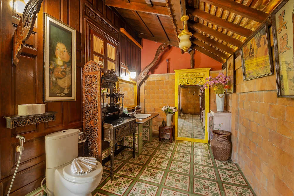 SUPERIOR, VILLA, KING BED, PRIVATE BATHROOM
