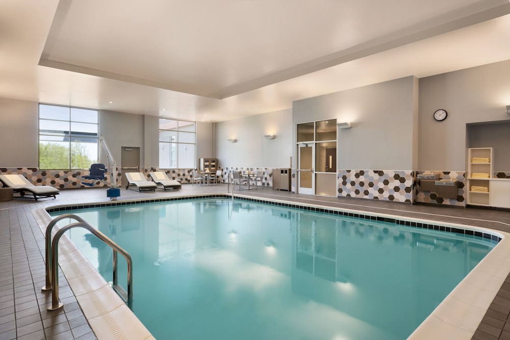 Hyatt Place Niagara Falls 6/51