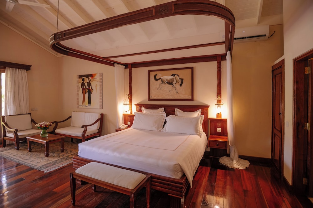 Suite, King Bed