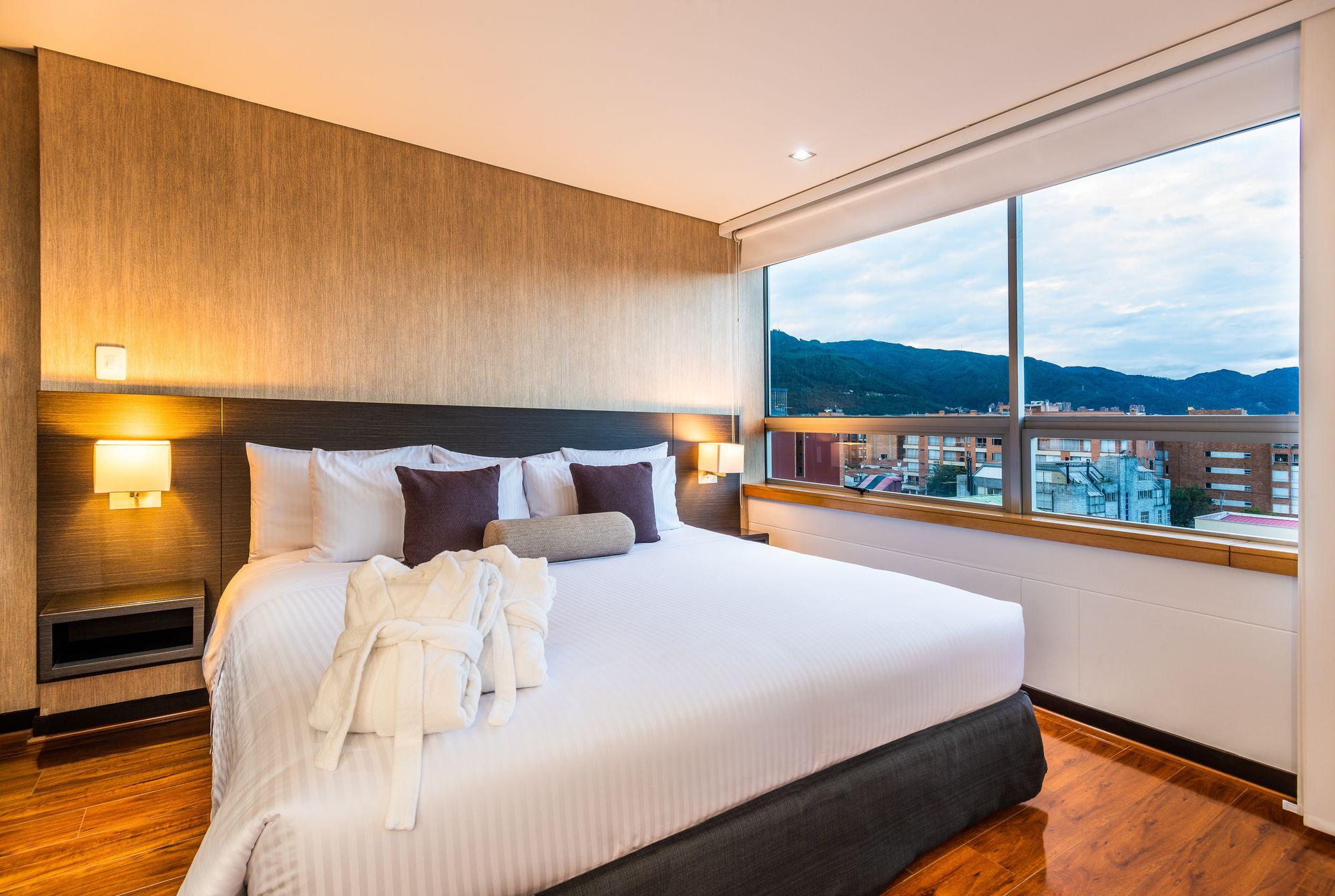 Premium, Double Bed