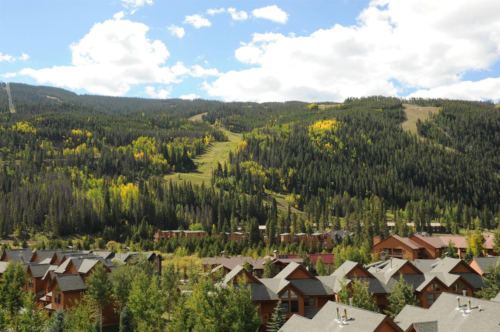 Gateway Mountain Lodge 64/75