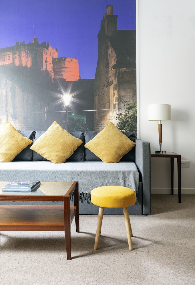 Stewart by Heeton Concept Aparthotel Edinburgh photo2