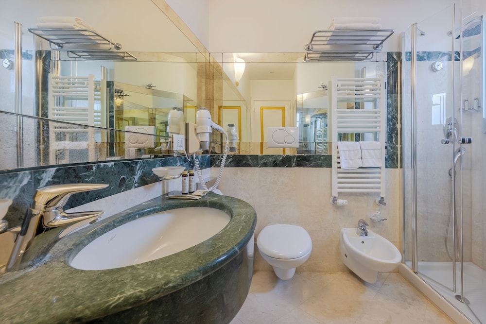 Deluxe, Double Bed, Ca Dell Arte Hotel 9/10