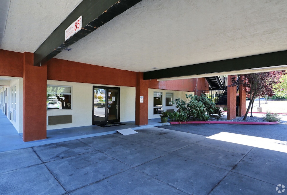 Olympic Inn And Suites Port Angeles 29/59