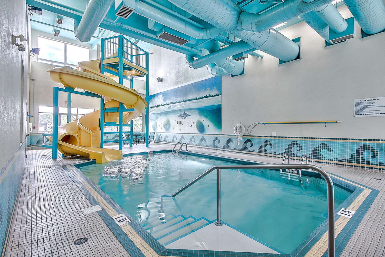 Comfort Inn and Suites South Calgary 3/4
