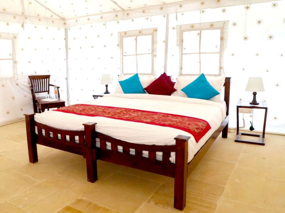 Sheesh Mahal Desert Camp 12/44
