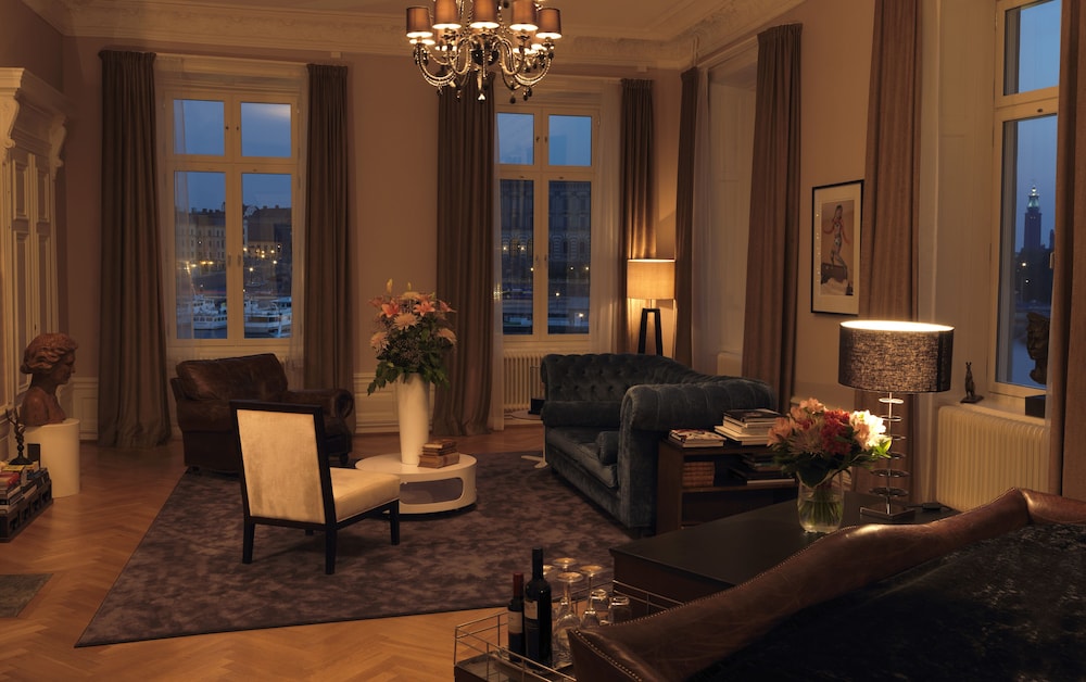 Lydmar Hotel 54/72