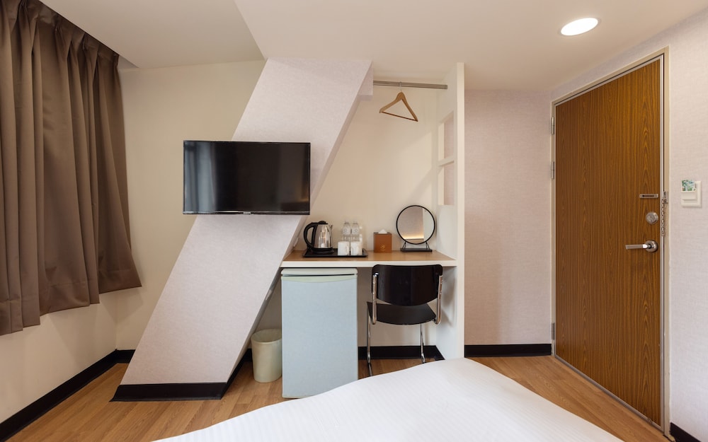 Green World New World Hotel 24/40