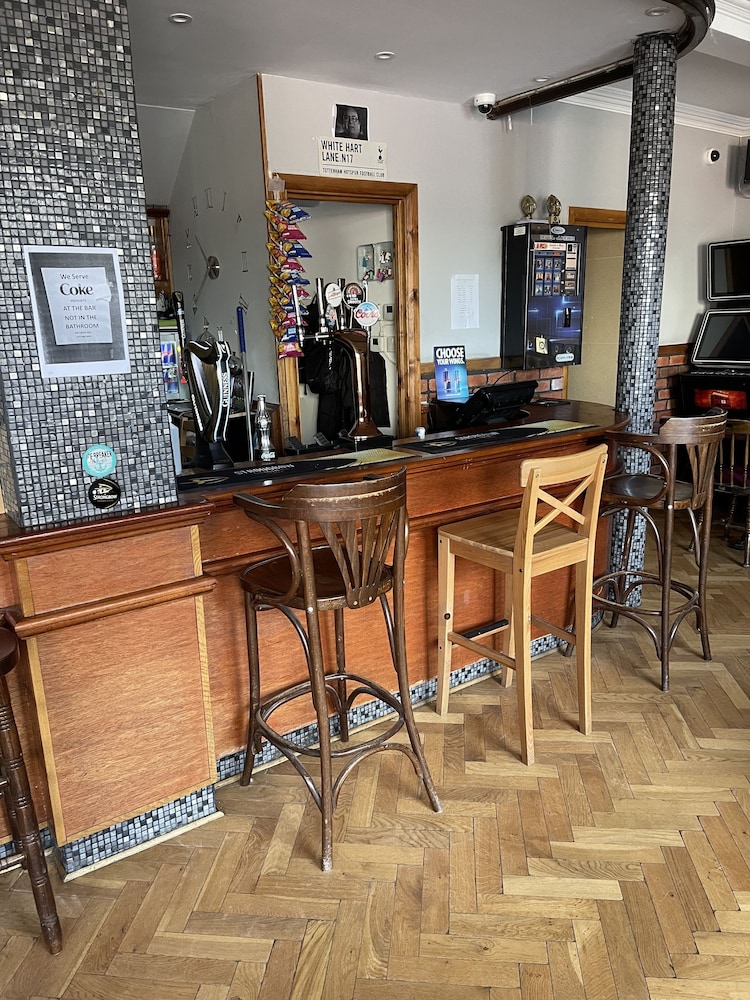 Six Bells Hotels 32/47