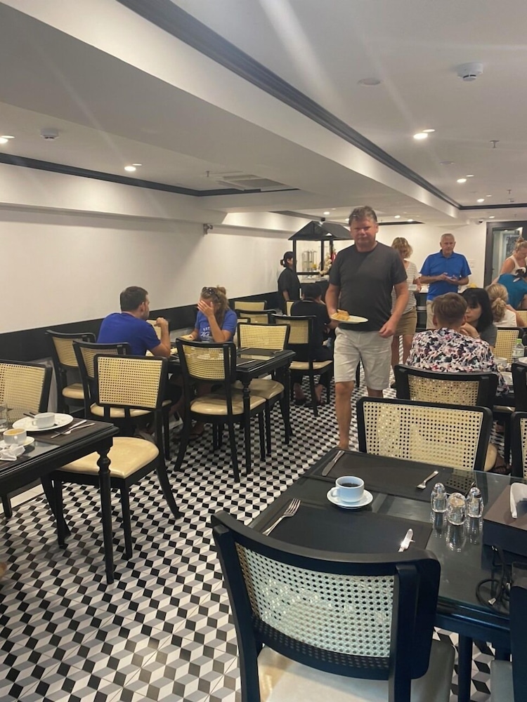 Aquarius Premium Hotel 31/49