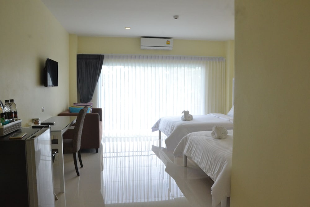 Southgate Residence Hotel 11/30