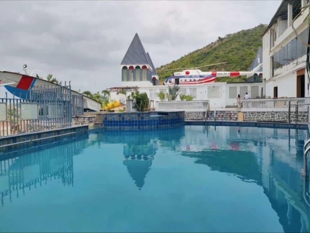 Clarks Resort Ajmer 8/58