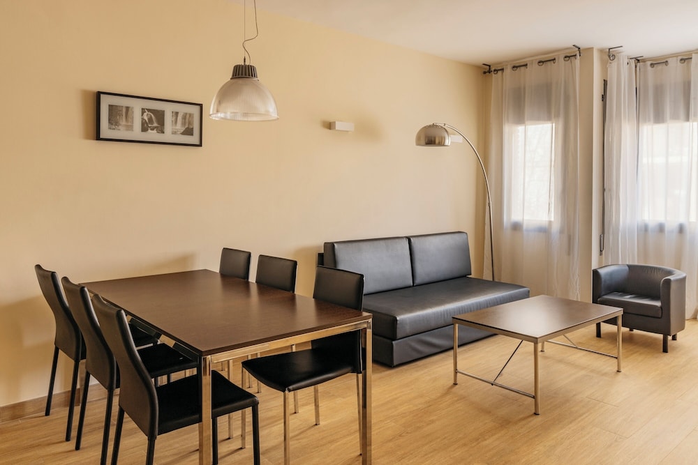 Villarroel Barcelona Apartment 18/35