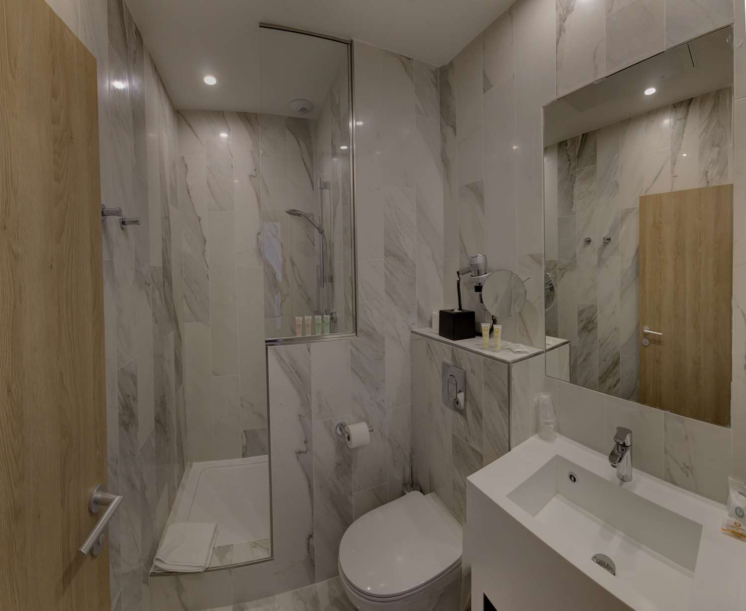 Best Western Plus Hotel Comedie Saint-Roch 54/58