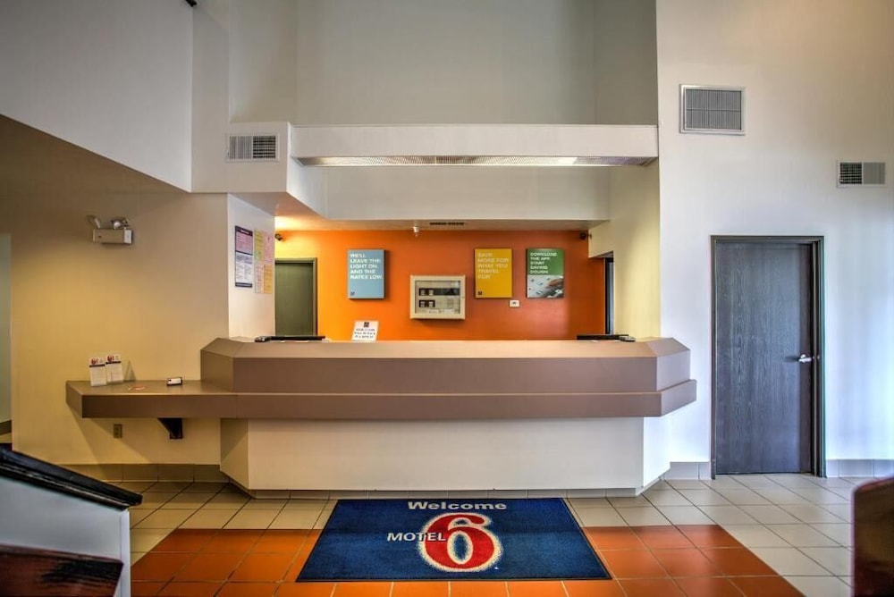 Motel6 Bozeman, MT 6/51