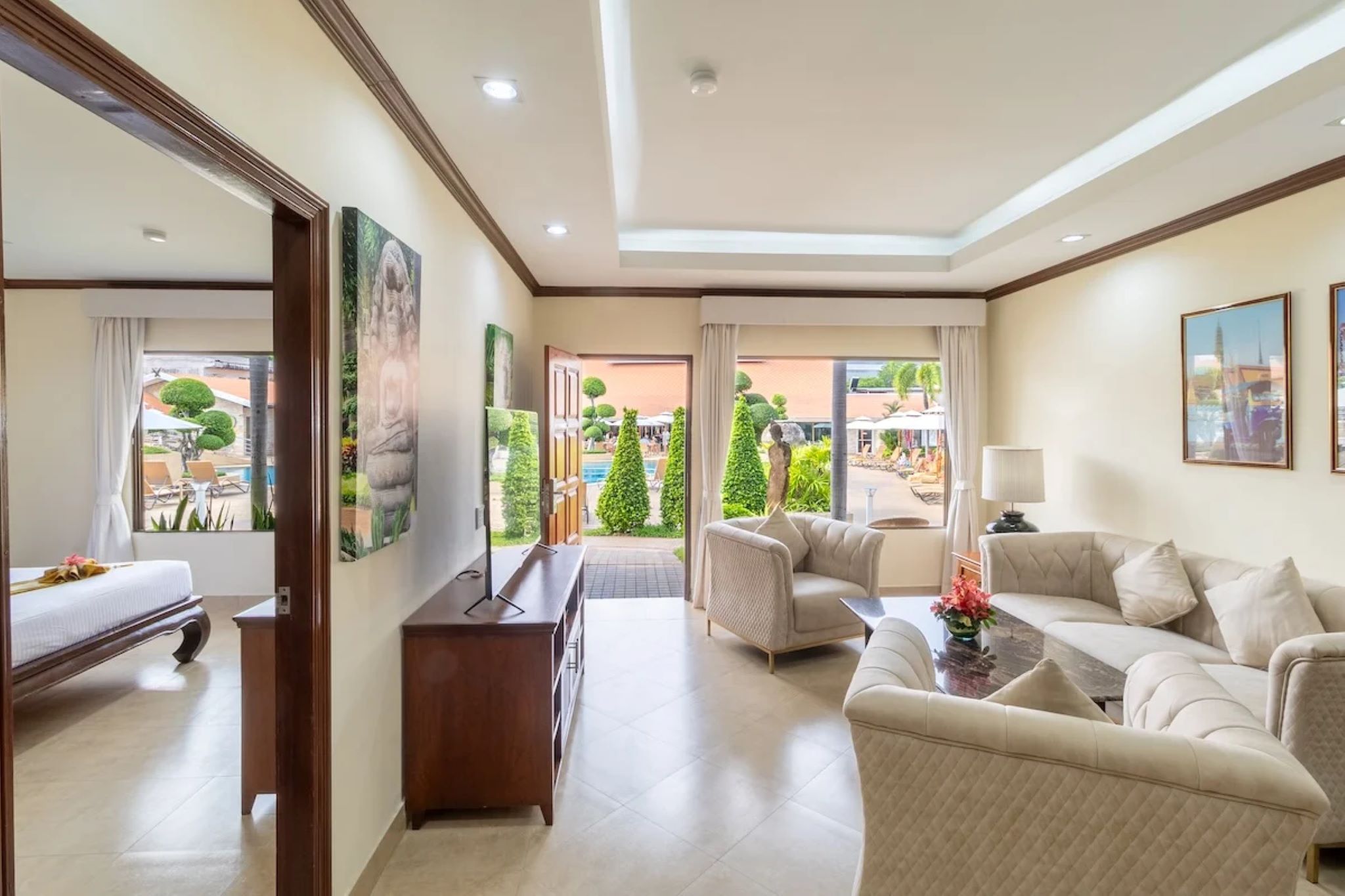 1 Bedroom, Junior Suite, Pool Side