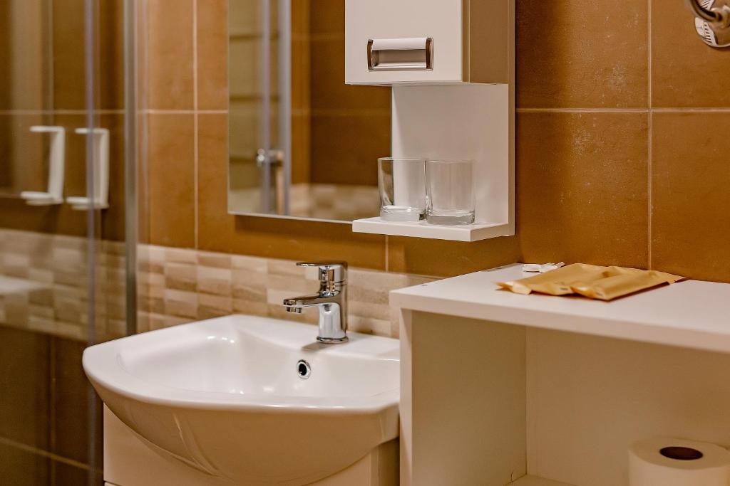 Hotel Airstar 27/28