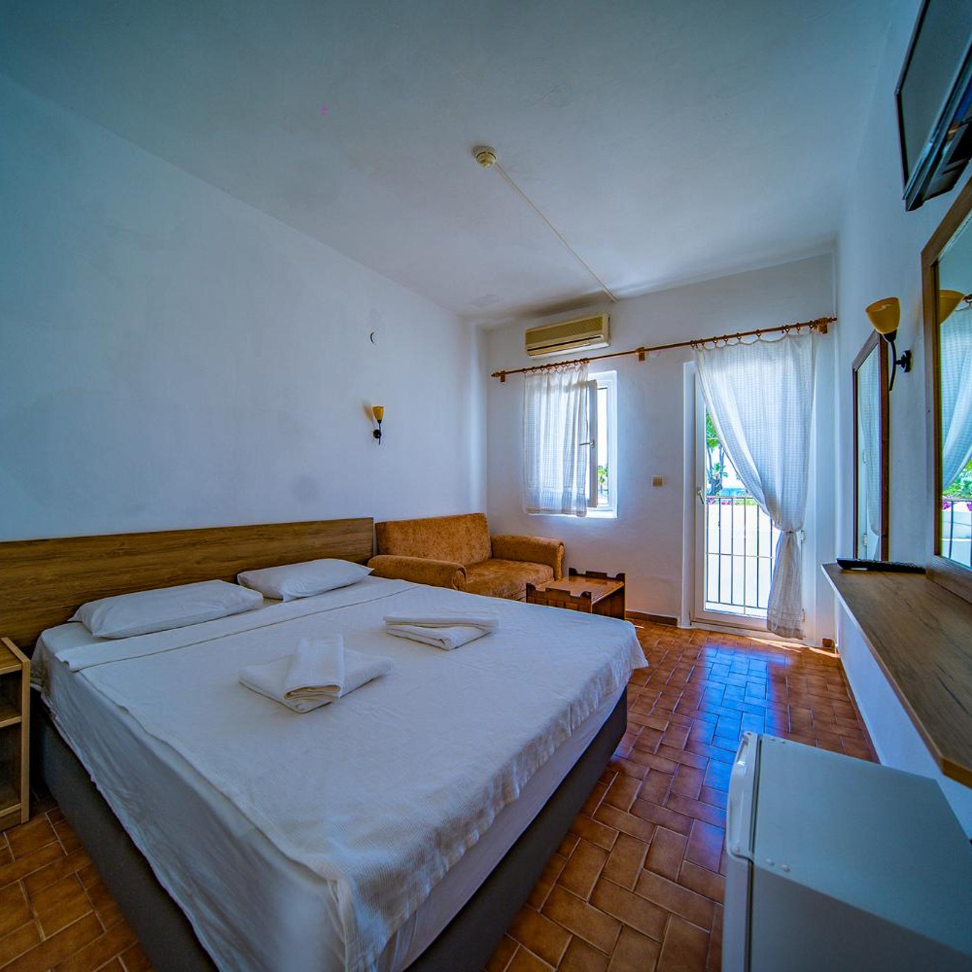 Standard, Double or Twin Bed, Sea View, Nagi Beach Hotel 4/10