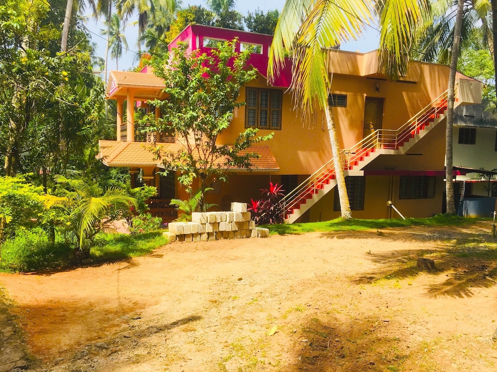Ganesh House Homestay 39/49