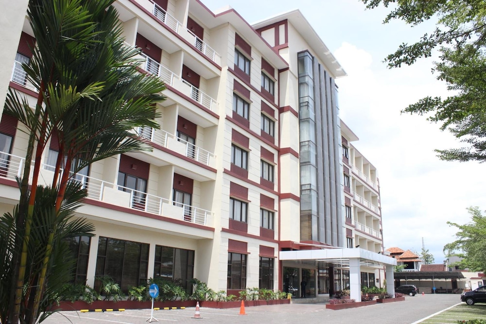 Hotel Surya Yudha Purwokerto (Ex. Hotel Santika Purwokerto) 2/35