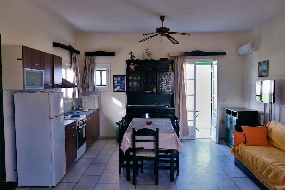Studios Vrettos 22/50