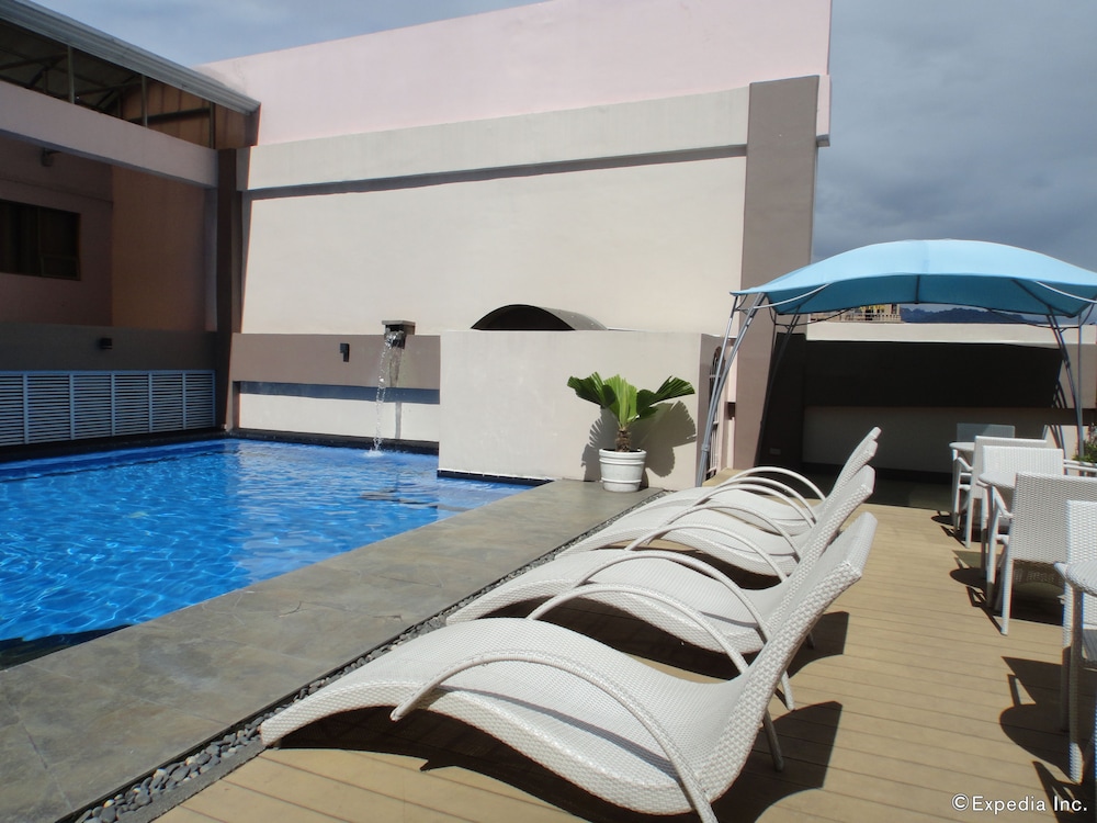 Diamond Suites and Residences 21/38