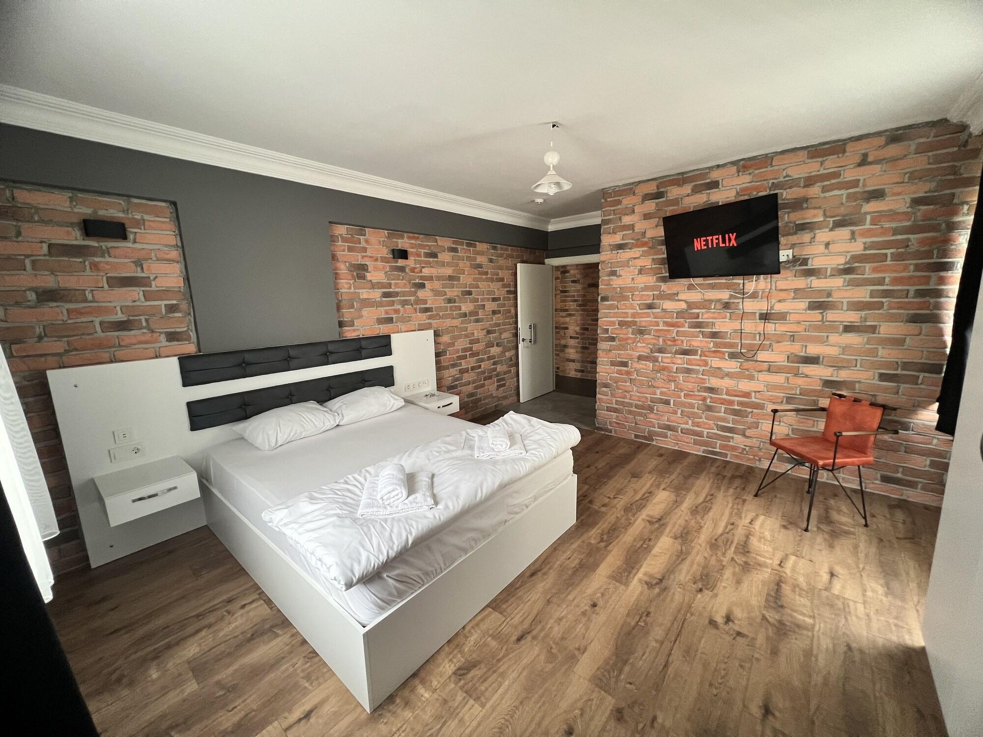Karaca Suite 6/19