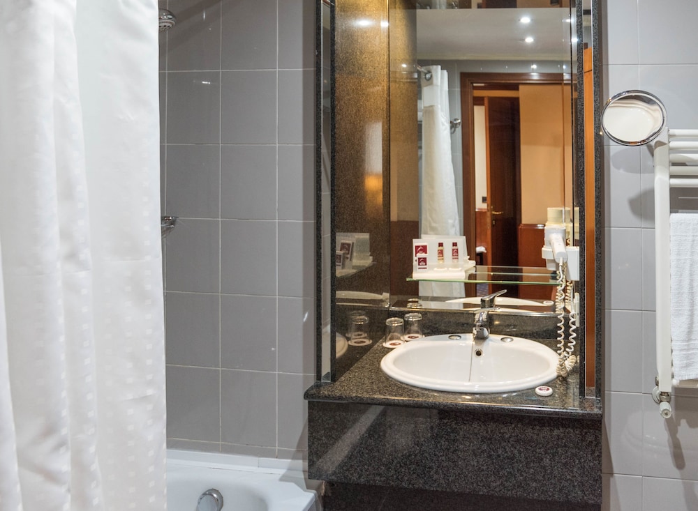 Shg Hotel Catullo 35/35