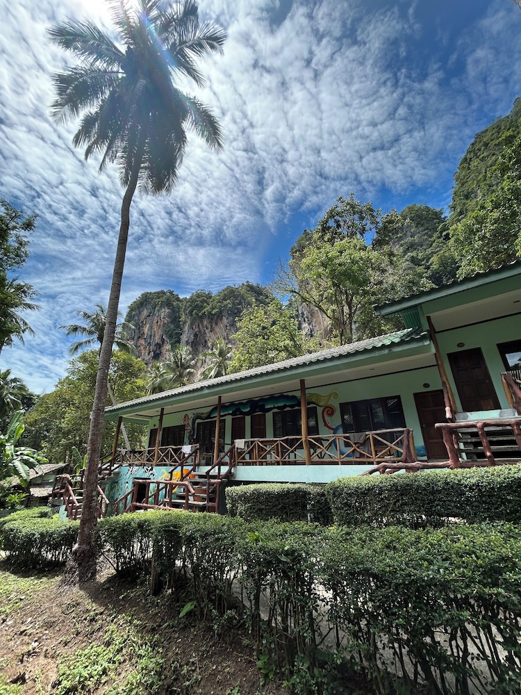 Chillout Jungle Bungalows 5/50