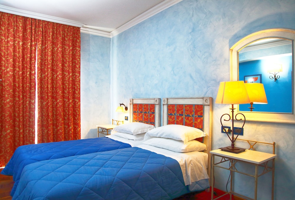 Hotel Nautico Pozzallo 31/68