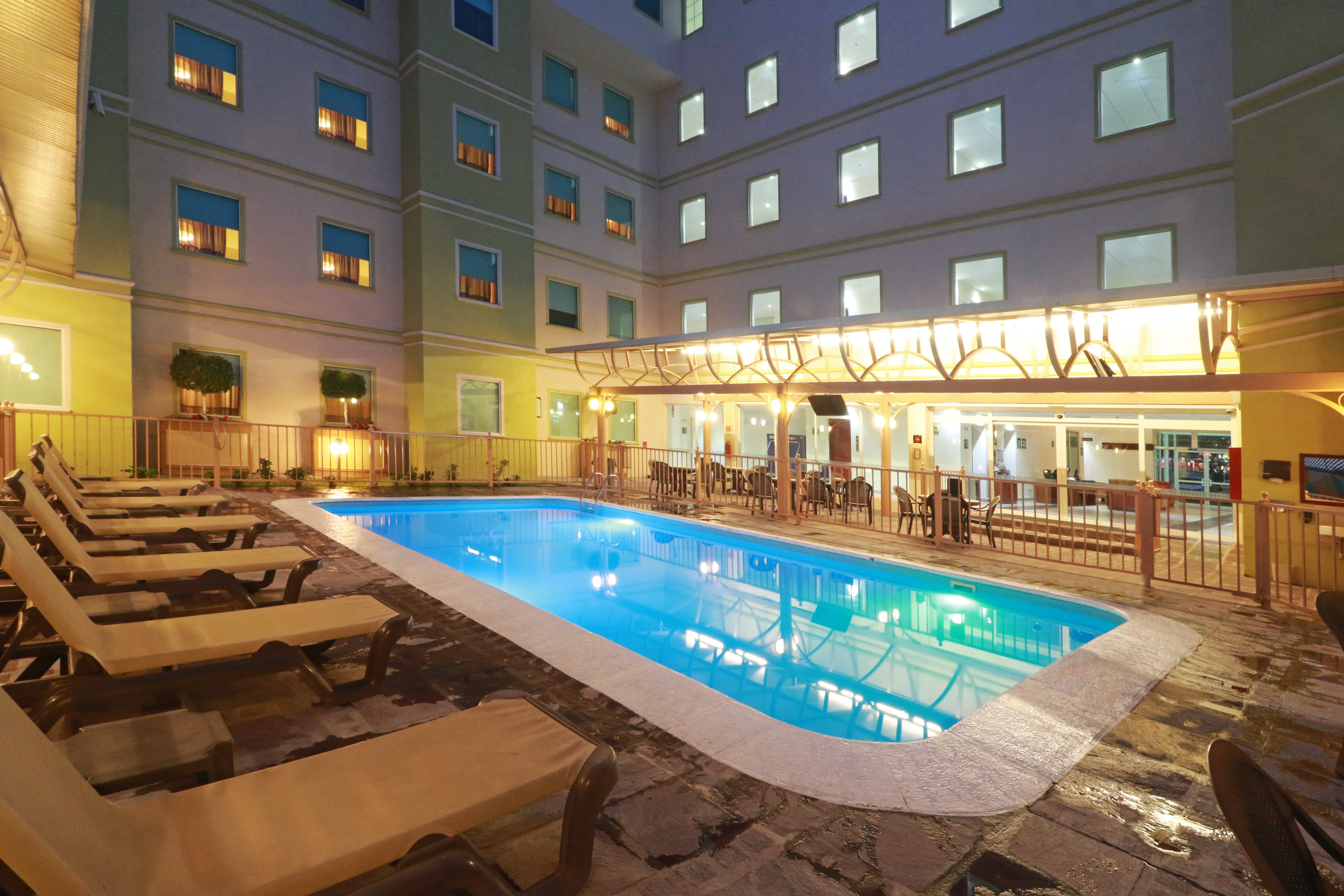 Staybridge Suites Queretaro 6/75