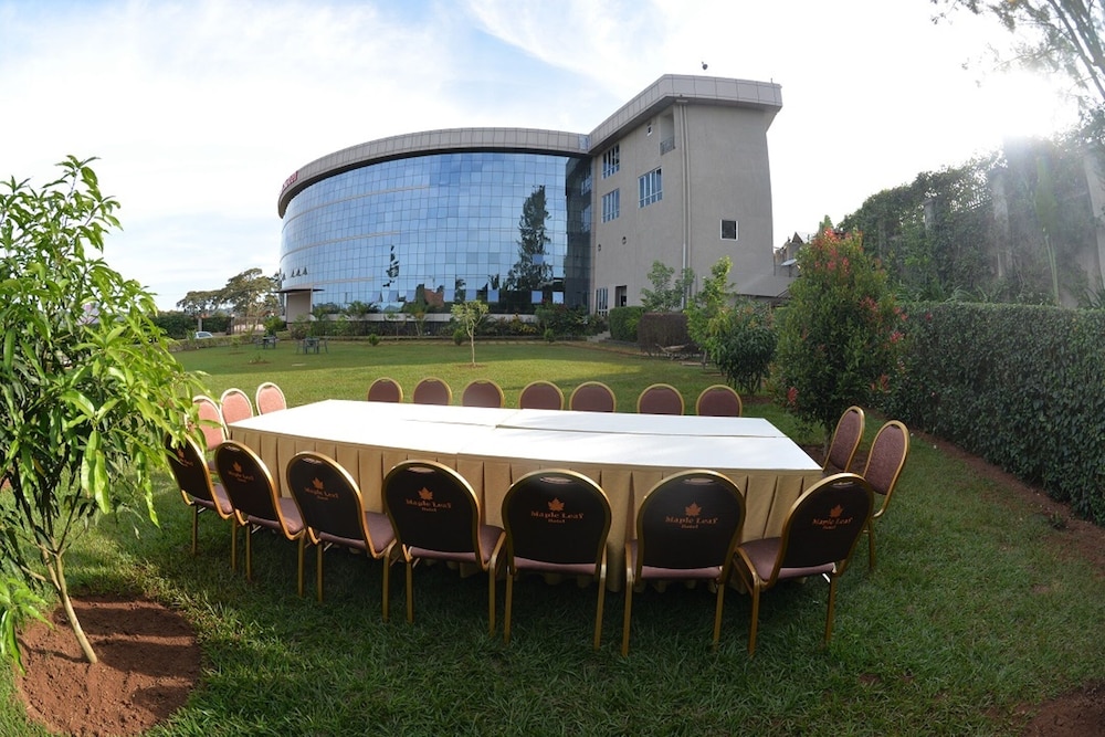Maple Leaf Hotel Masaka 31/32