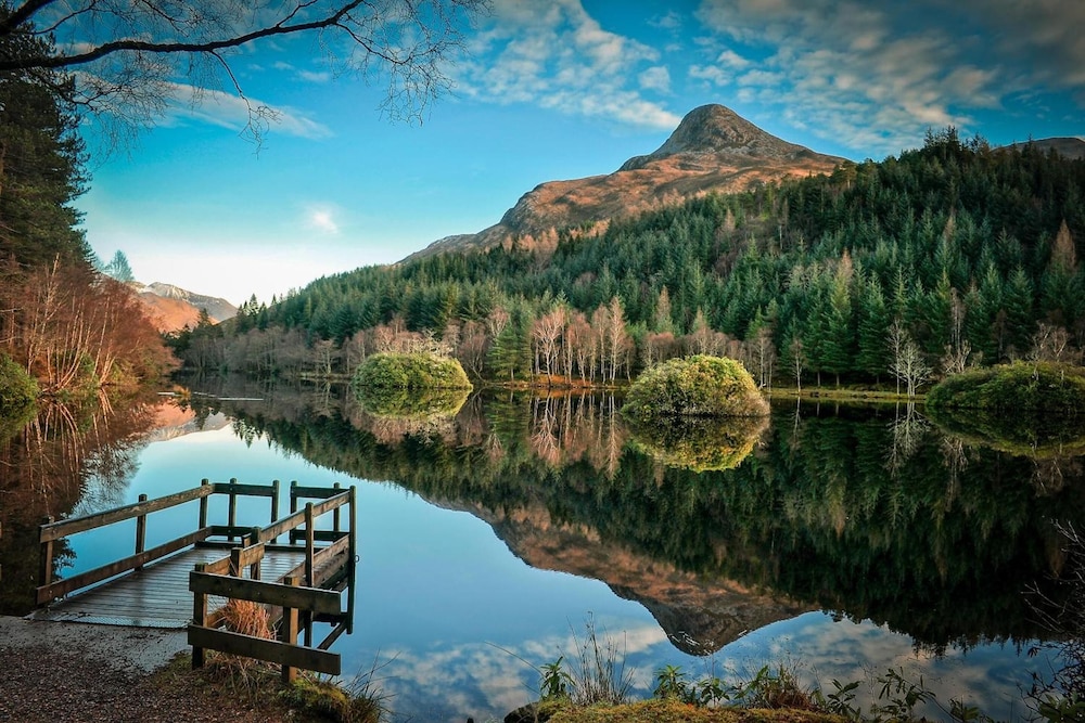 Isles of Glencoe Hotel 54/57