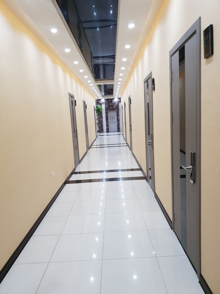 Safir Hotel 2/36
