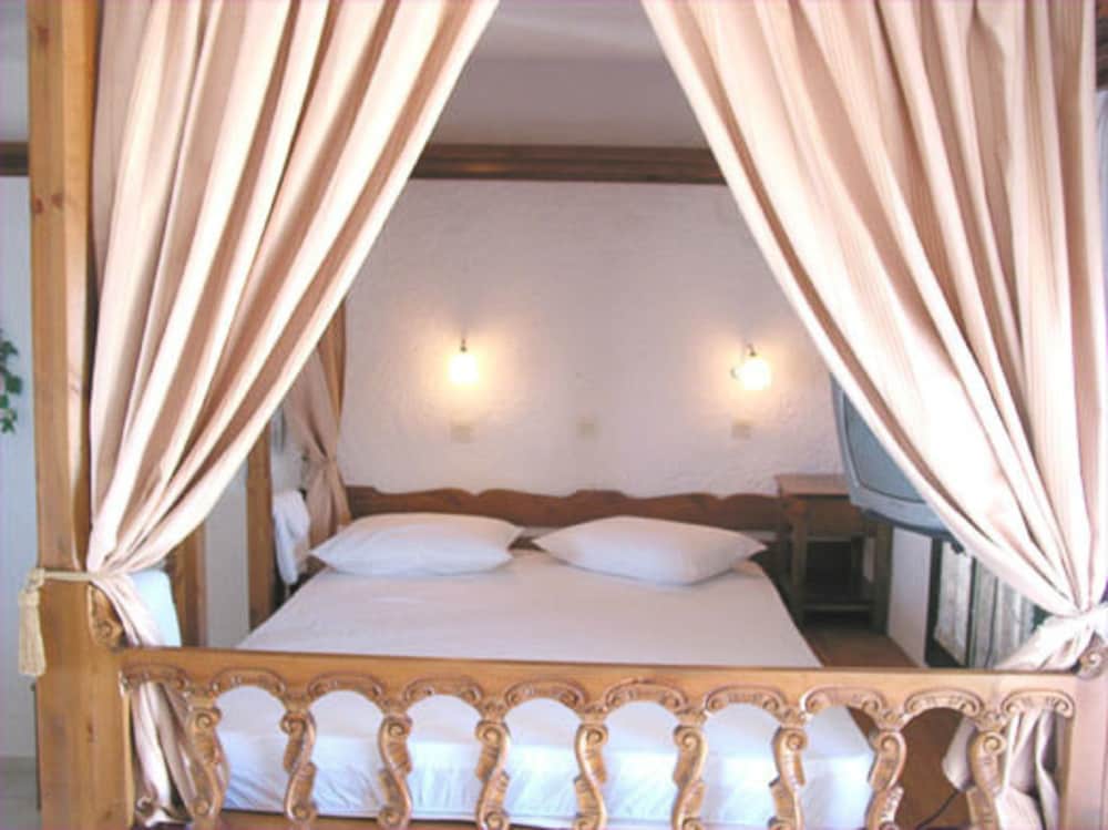Finiki View Hotel Apartments 19/50