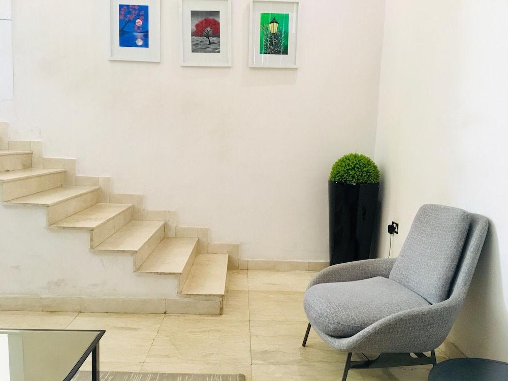 Summerset Continental Hotel Maitama 48/52