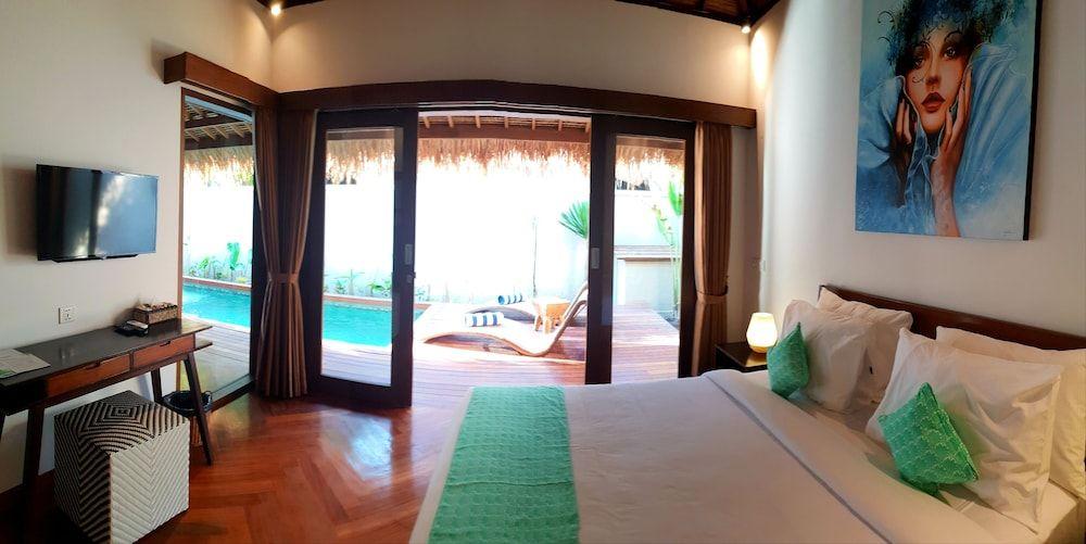 2 Bedrooms, Family, Villa, Pool View, Garden Area