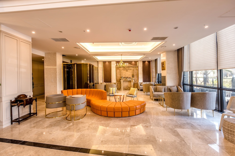 Dyne Oceano Hotel 8/75