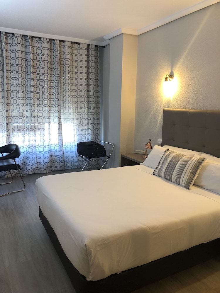 Marques de Santillana Hotel 20/60