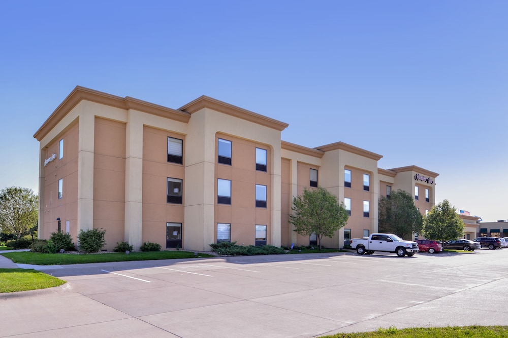 Hampton Inn York 6/48