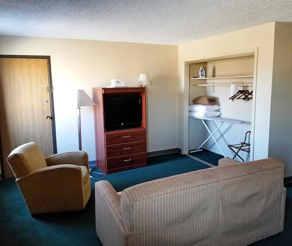 Americas Best Value Inn St. Louis South 31/37