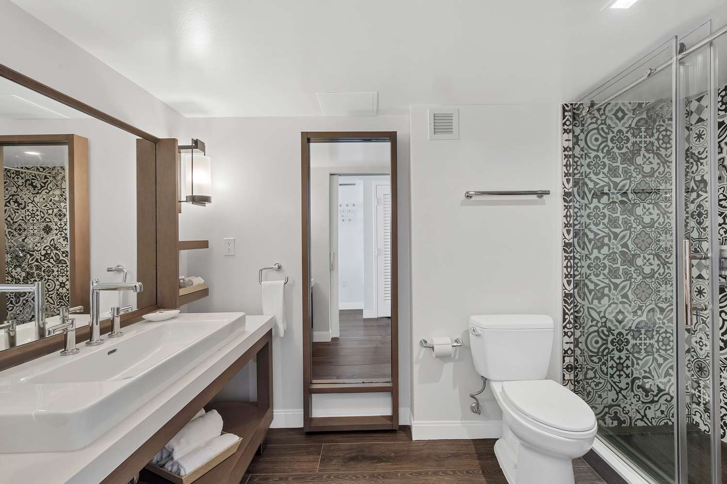 Room, King Bed, Water Front, Terrace, Coconut Wing
