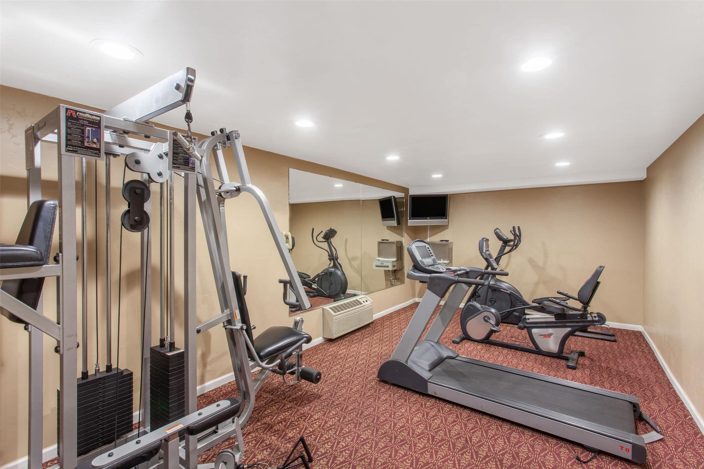 Ramada by Wyndham Fresno North 20/43